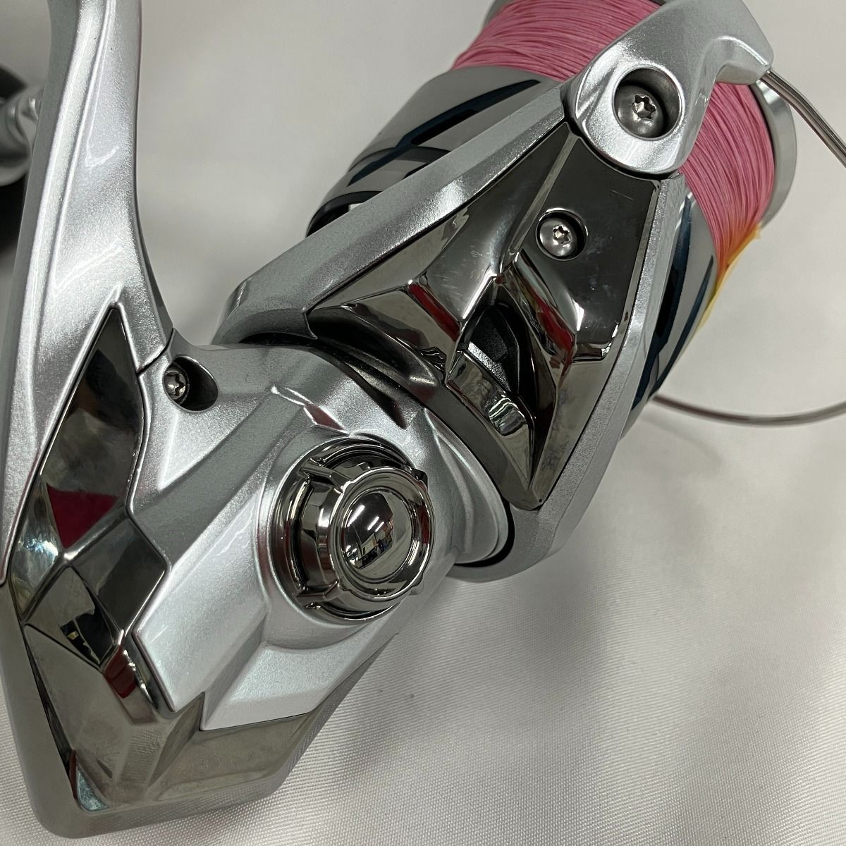 SHIMANO Spinning Reel 23 STRADIC C5000XG 6.2:1 X-Protect HAGANE SeaBass Exc+++++