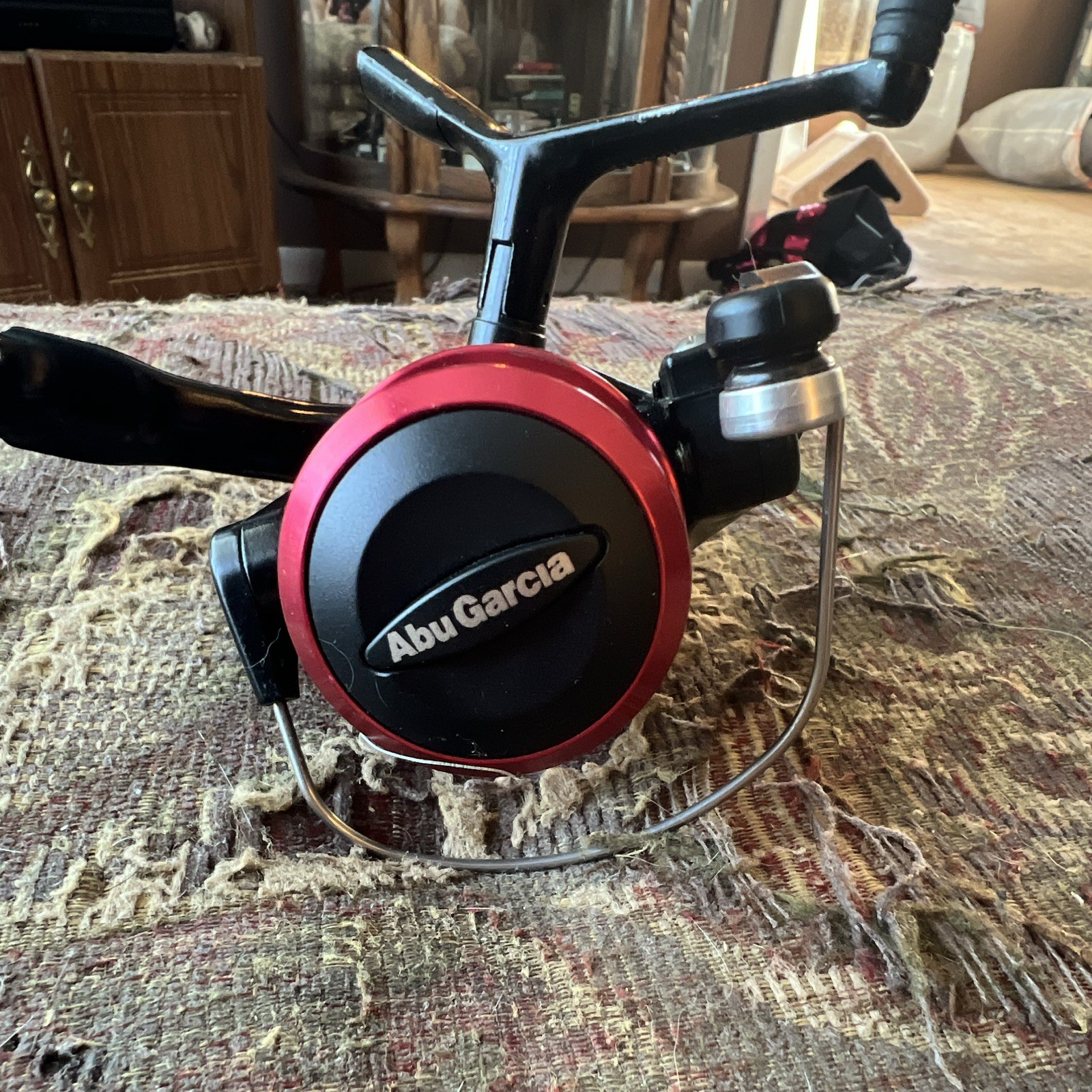 Abu Garcia Bass Tour Series BTS3000R 3000 Spinning Reel 5.2:1 Right 3BB
