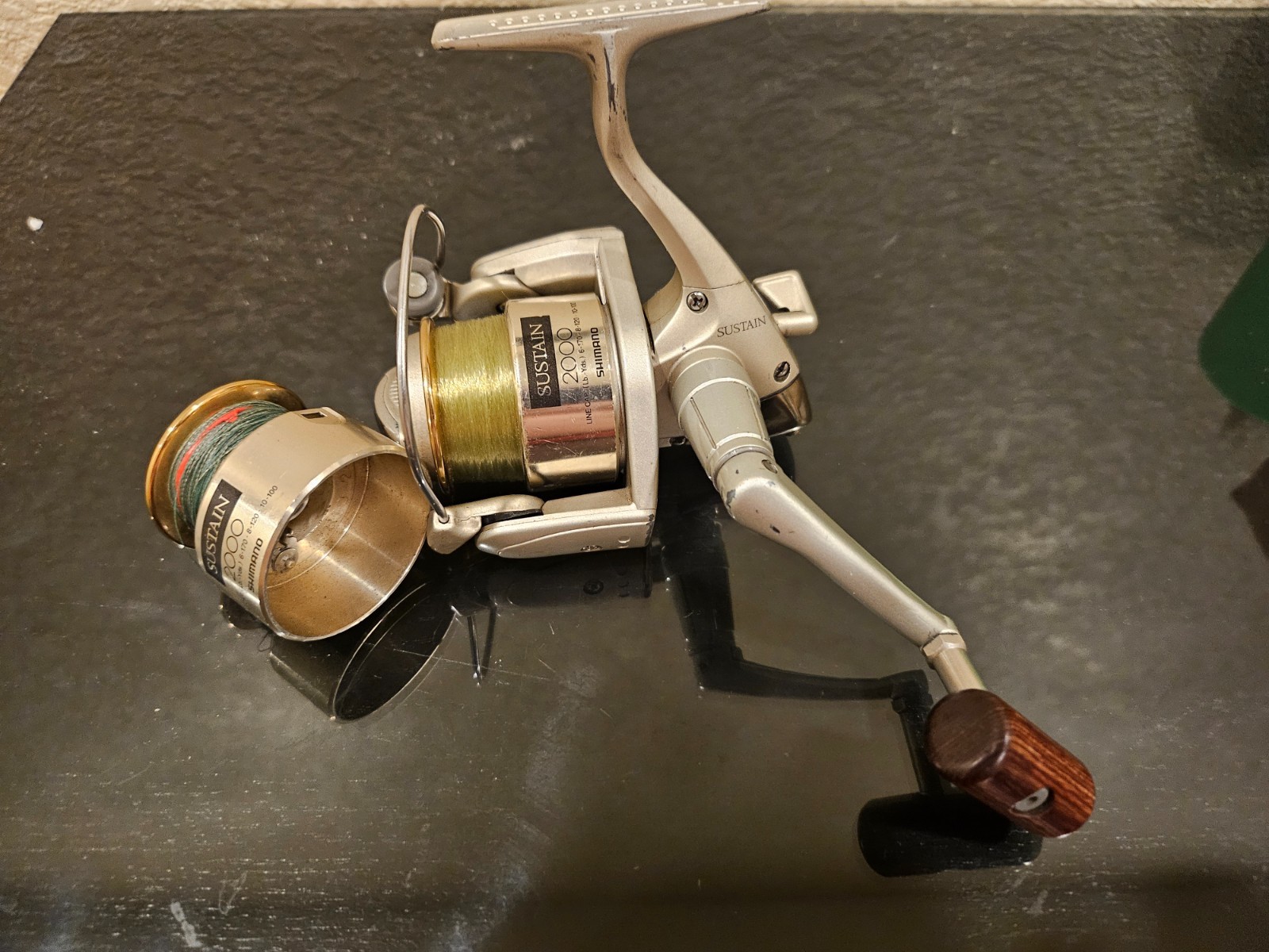Shimano Sustain 2000FA w/spare spool (READ description)
