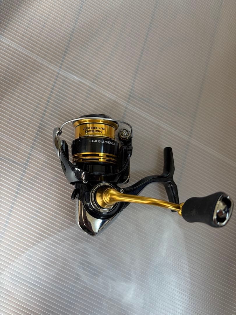 23 Regalis LT2000S-XH Reel Used with Bag and Manual