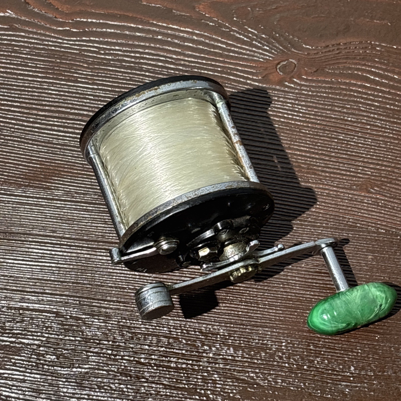 Vintage Penn Long Beach 65 Saltwater Fishing Reel Green Marbled Torpedo Knob