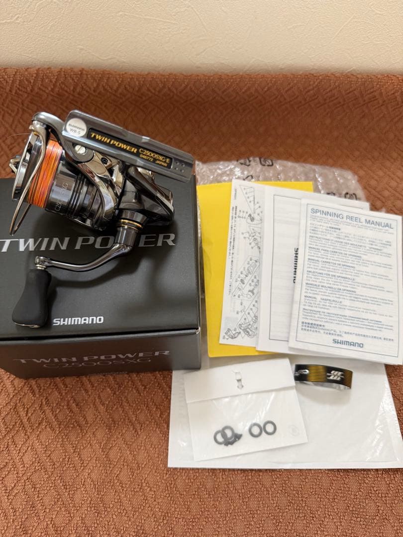 Shimano 24 Twin Power C2500SXG Spinning Reel Smooth Rotation Japan