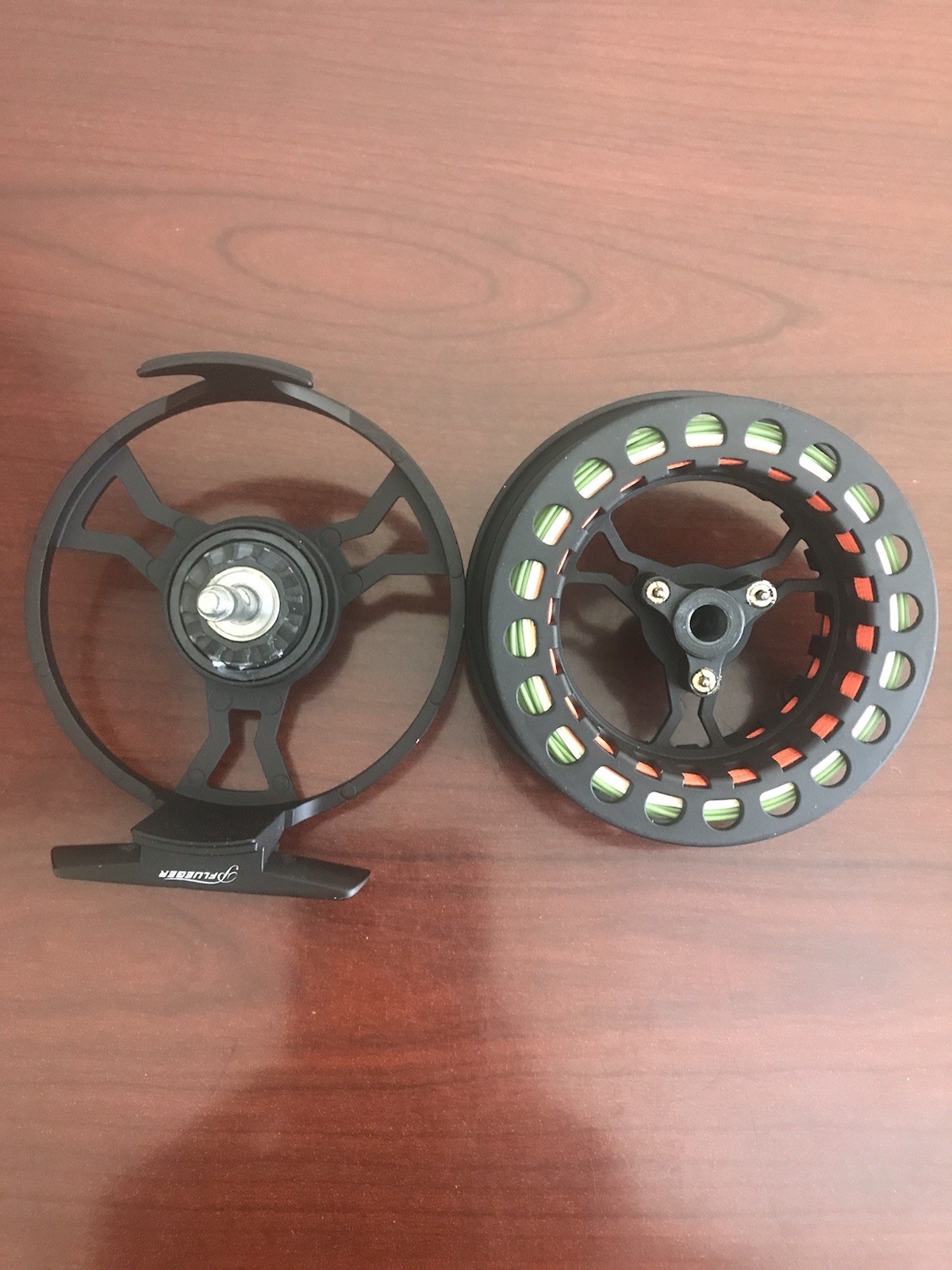 PFLUEGER # 4/5/6 WT LIGHT FLY FISHING REEL WITH BACKING,FORWARD FLOATING+LEADER
