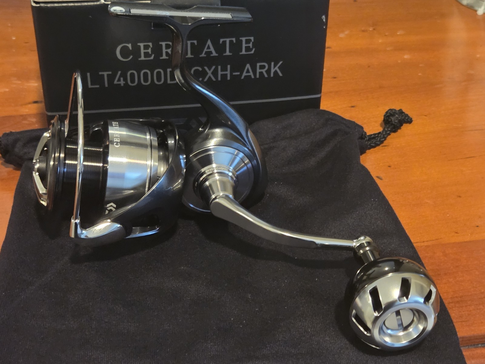 Daiwa Certate LT4000D-CXH-ARK Spinning Reel Size 4000 Black/Silver w/ Box