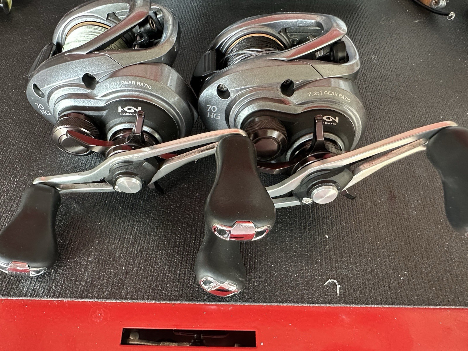 Shimano Curado 70HG Low Profile Baitcast Reels 7.2:1 Right Hand (2)