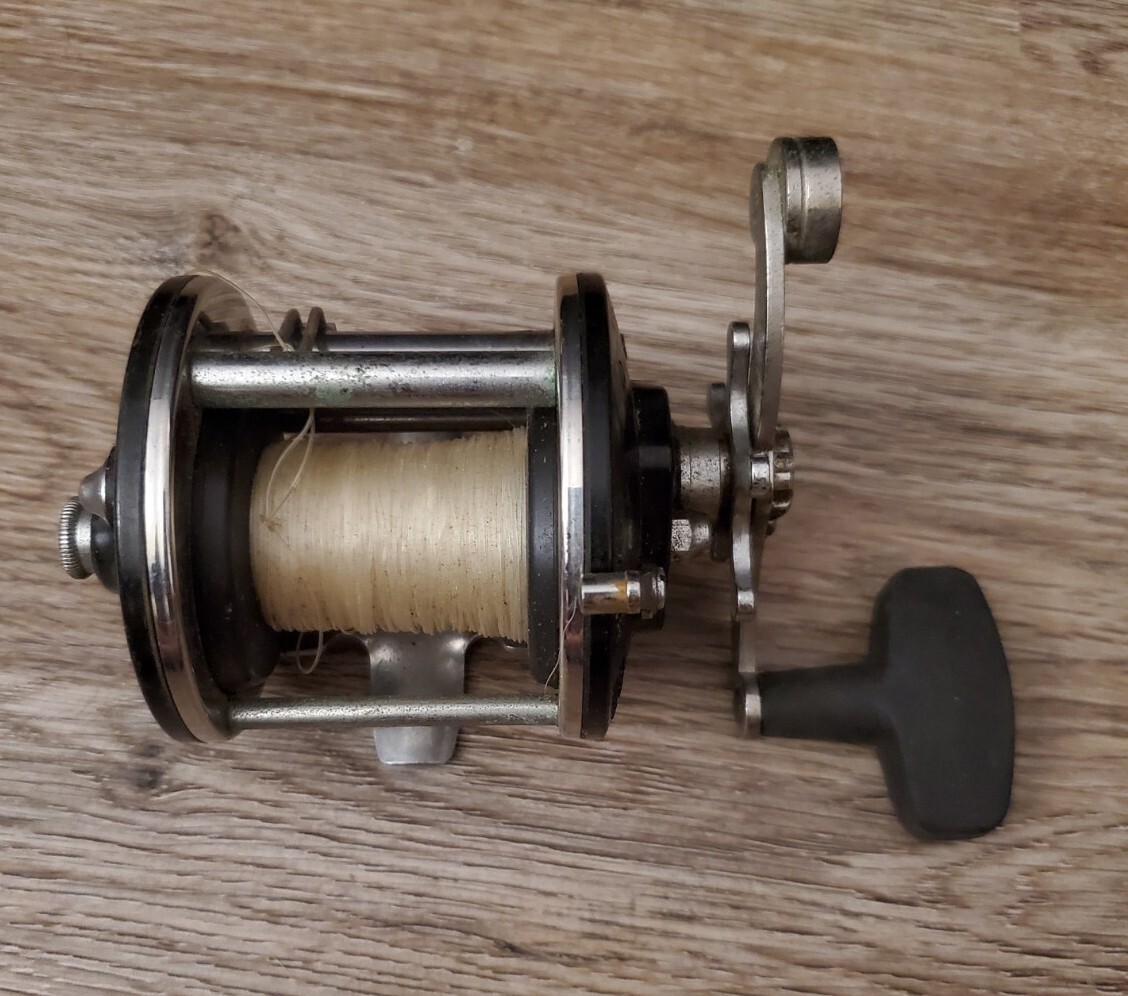 Penn Baitcast Reel 9 Level Wind Vintage Fishing Freshwater Saltwater