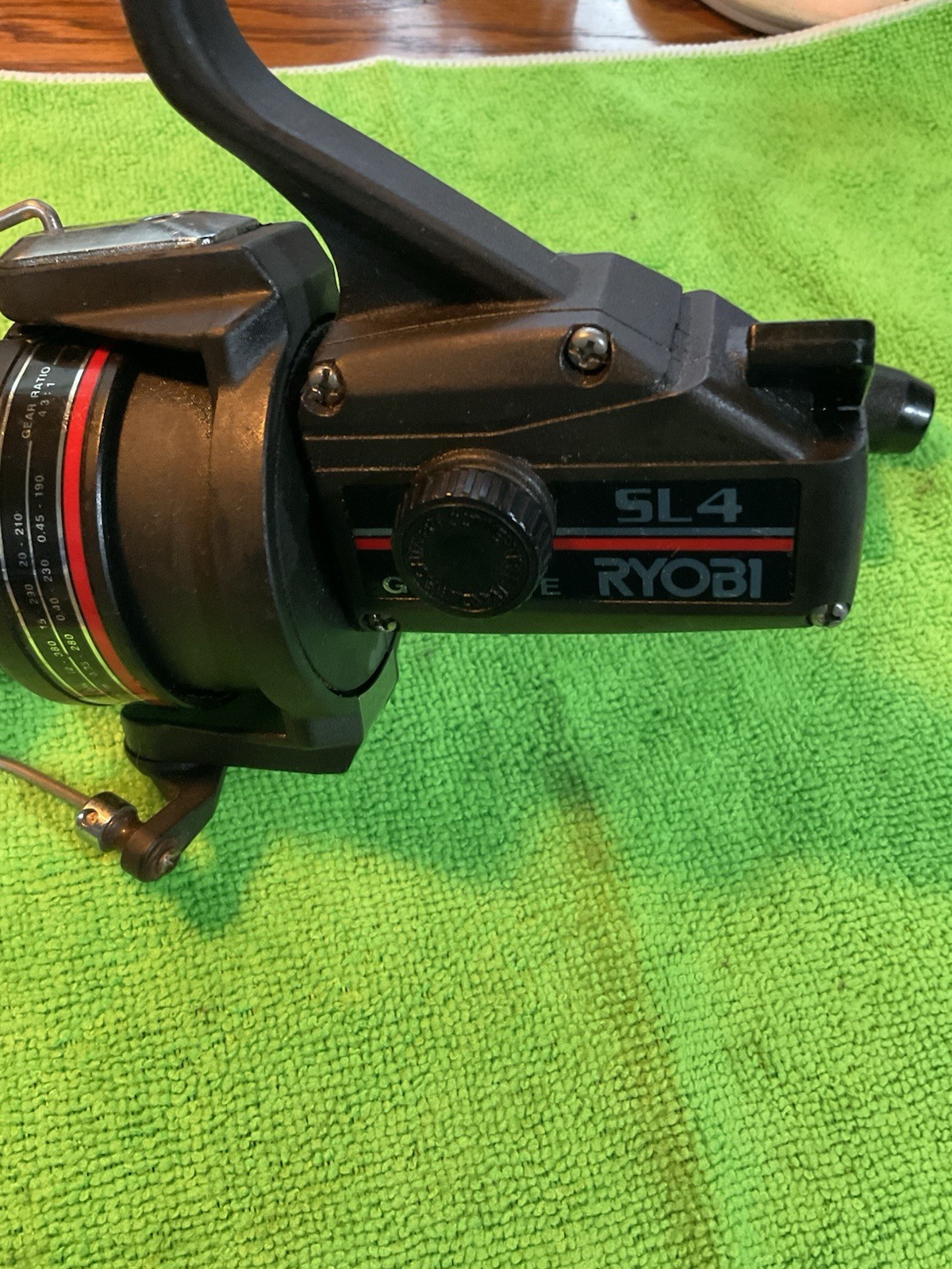 Ryobi SL4 Graphite Spinning Reel Pre-Owned