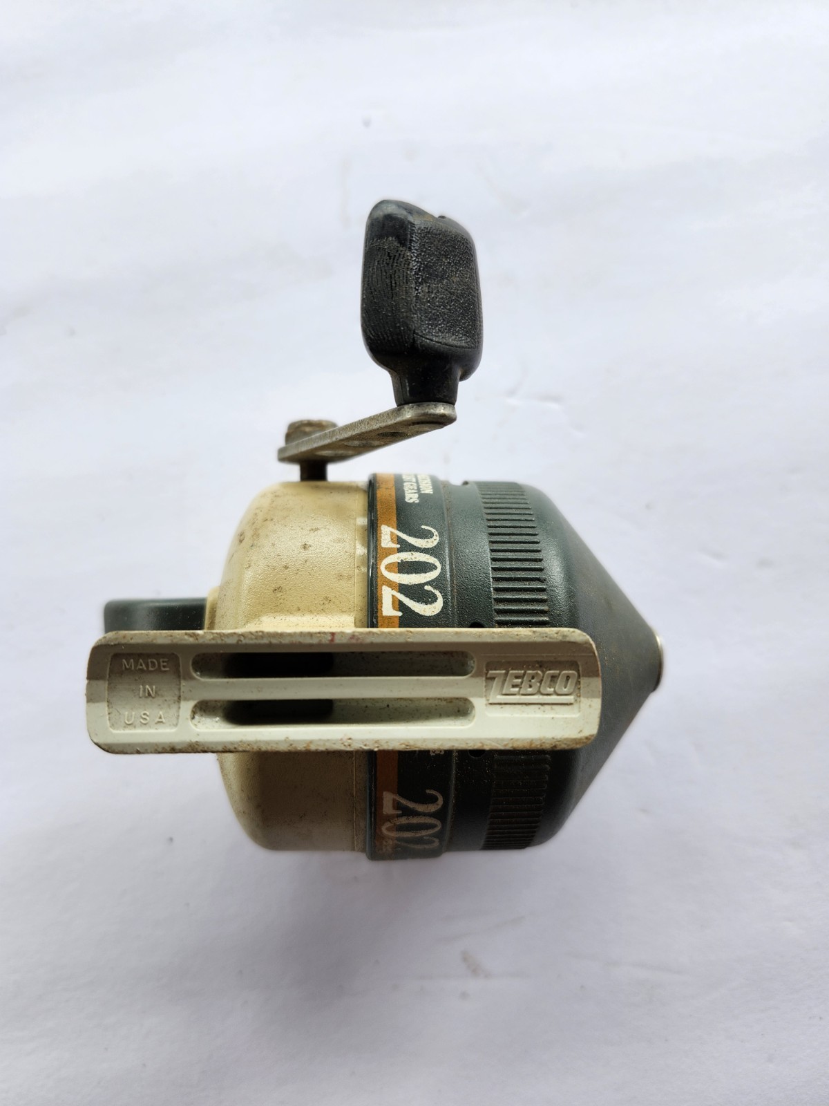 Zebco Brunswick 202 Spincast Reel Beige Black Wide Range Precision Drag