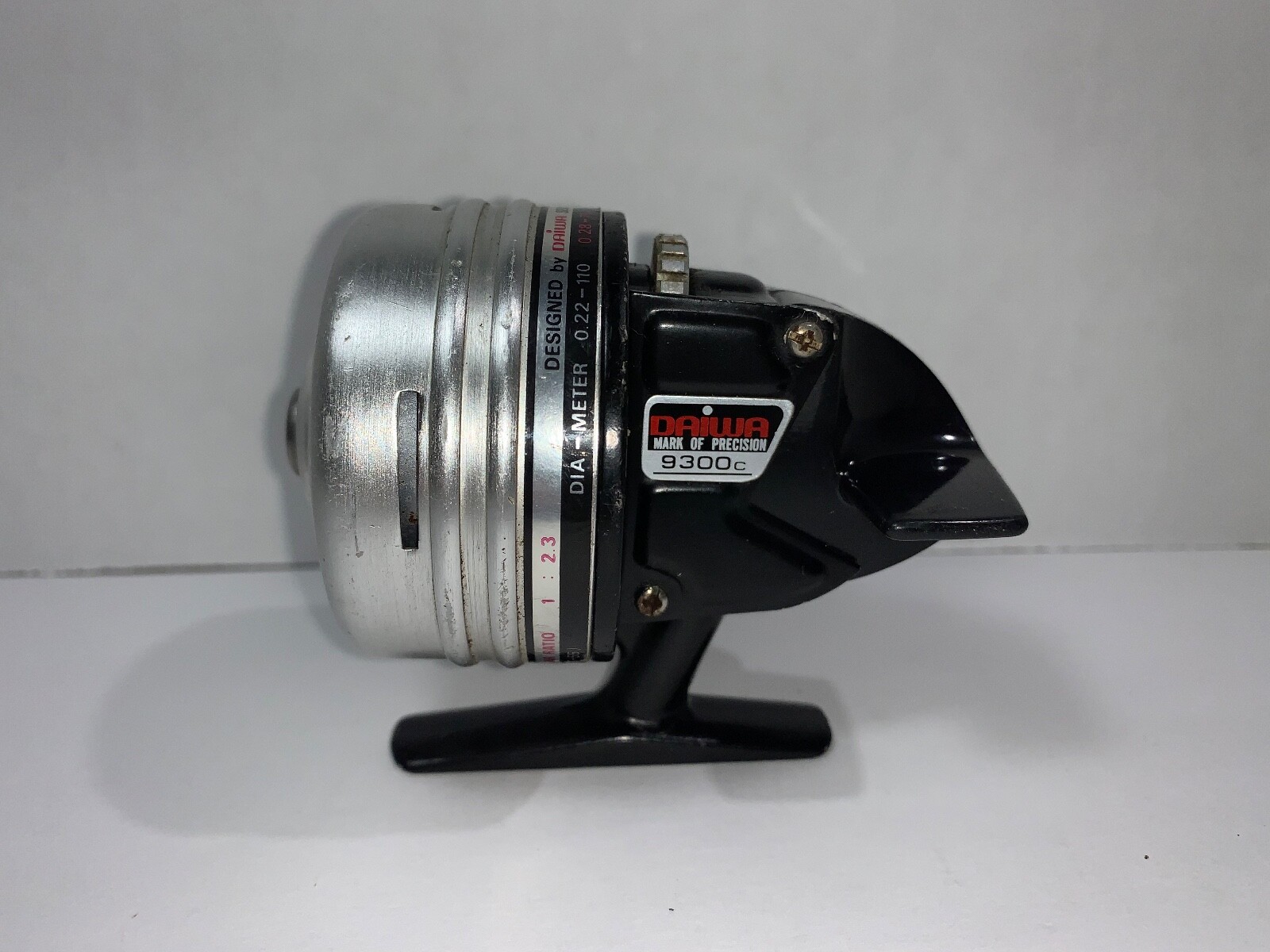Daiwa Mark Of Precision 9300C Closed Face Fishing Reel-Korea