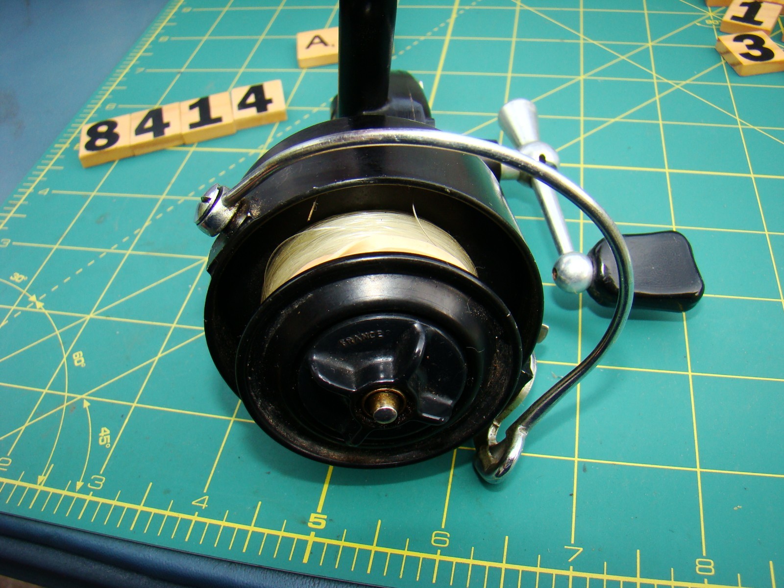 V8414 AR GARCIA MITCHELL 300 SPINNING FISHING REEL