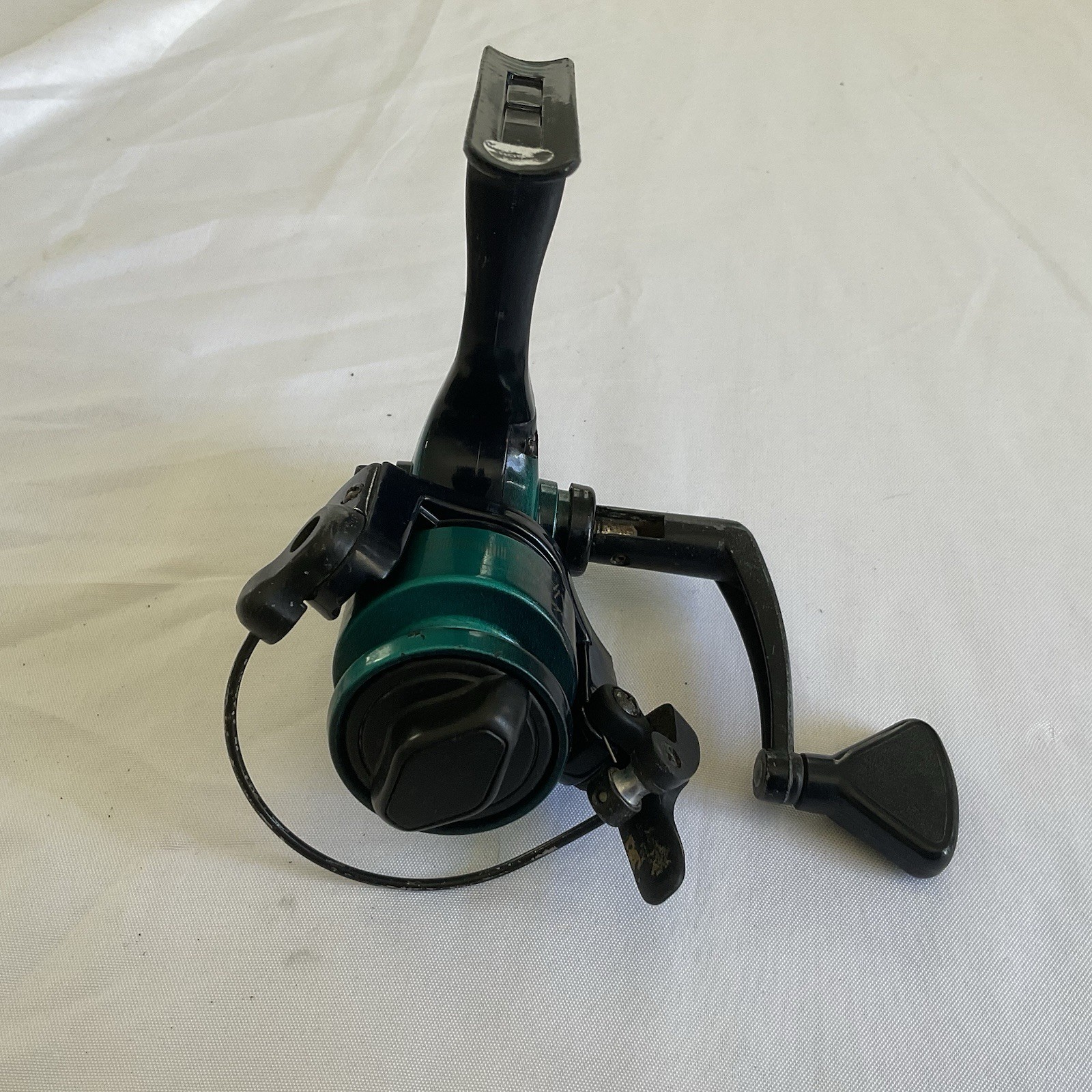 Shakespeare Alpha Fishing Spinning Reel TEAL BLACK