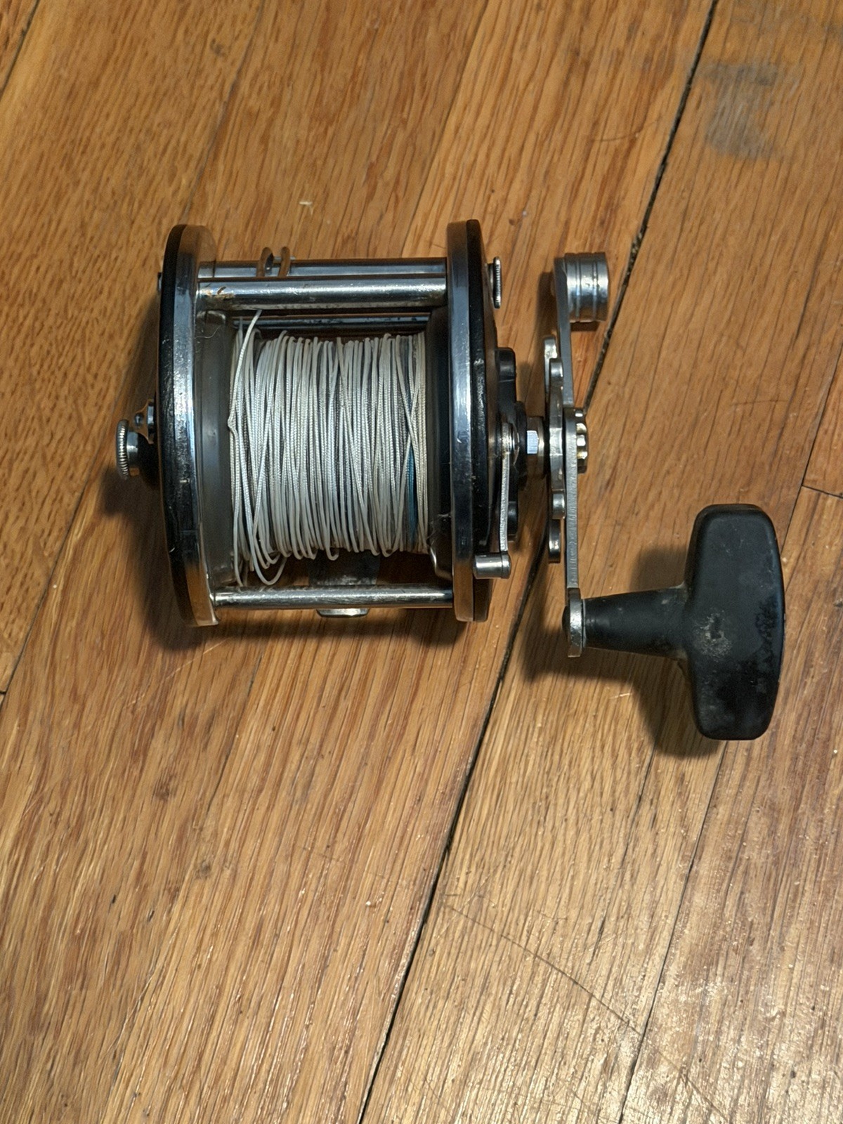 Vintage Penn Peer 309 Level Wind Baitcasting Saltwater Fishing Reel USA