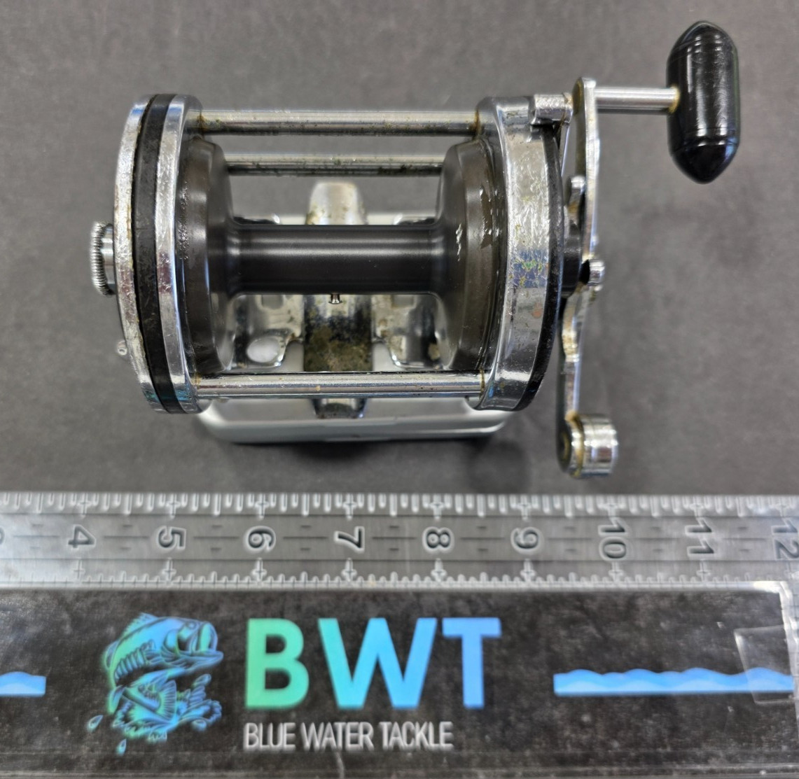 Penn SQUIDDER No. 140 Vintage Conventional Baitcasting Reel *Black Handle *USA