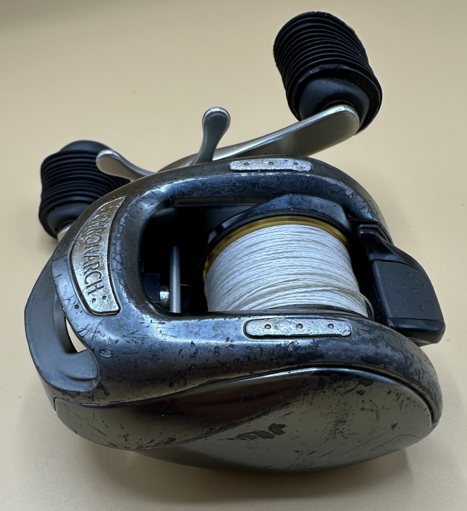 Shimano Chronarch 100BPV Right Handed Baitcasting Fishing Reel