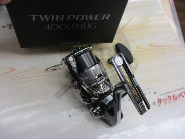 SHIMANO 24 TWIN POWER 4000 MHG SPINNING REEL Used
