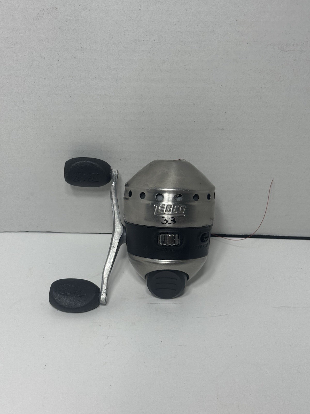 Used Zebco 33 Authentic Spincast Fishing Reel