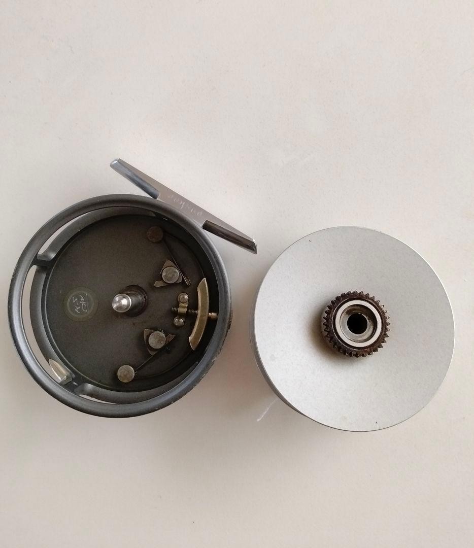 Hardy Lightweight Featherweight Fly Fishing Reel with Case England Excellent