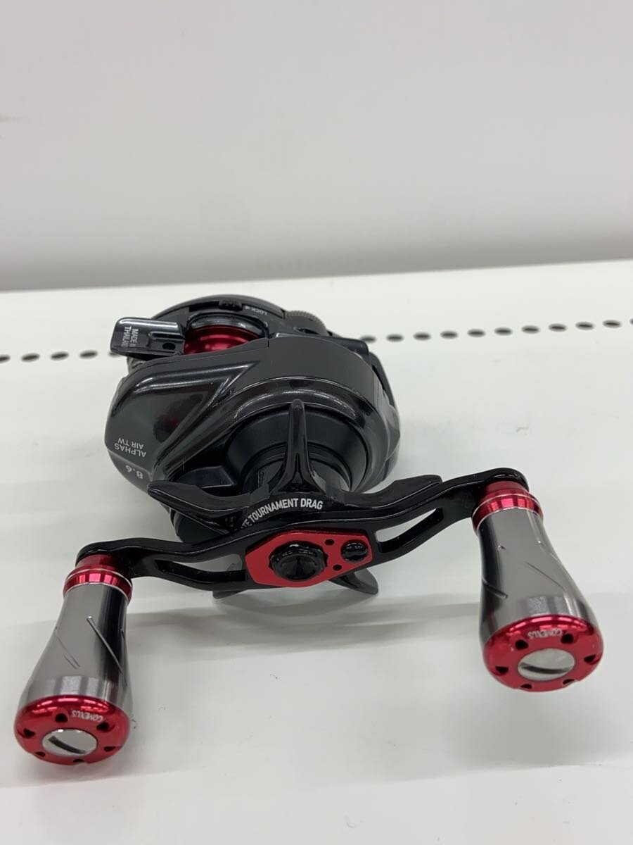 Daiwa Bait Reel Fishing Reel 7.5in (19cm) Used with scratches