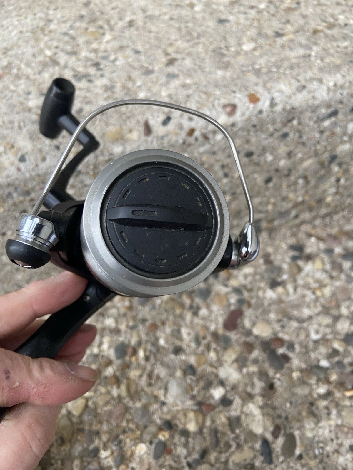 VERY NICE SHIMANO FX 4000 FB SPINNING REEL