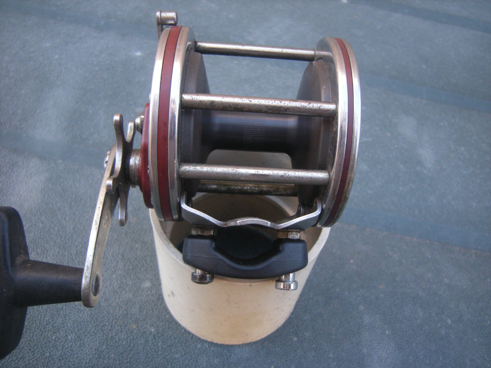 Penn 112H 3/0 Senator Conventional Fishing Reel in Good Condition