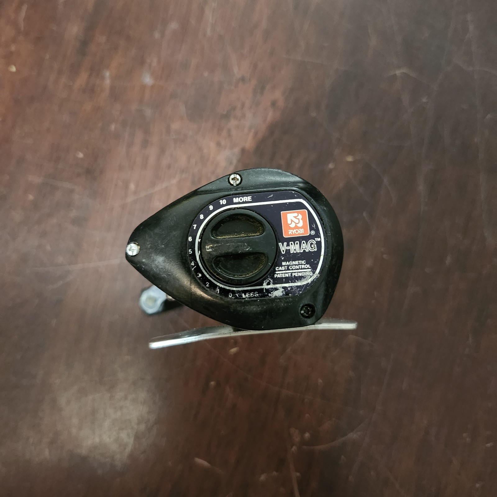 Vintage Ryobi V-MAG 3 Baitcasting Fishing Reel Magnetic Cast Control Baitcaster