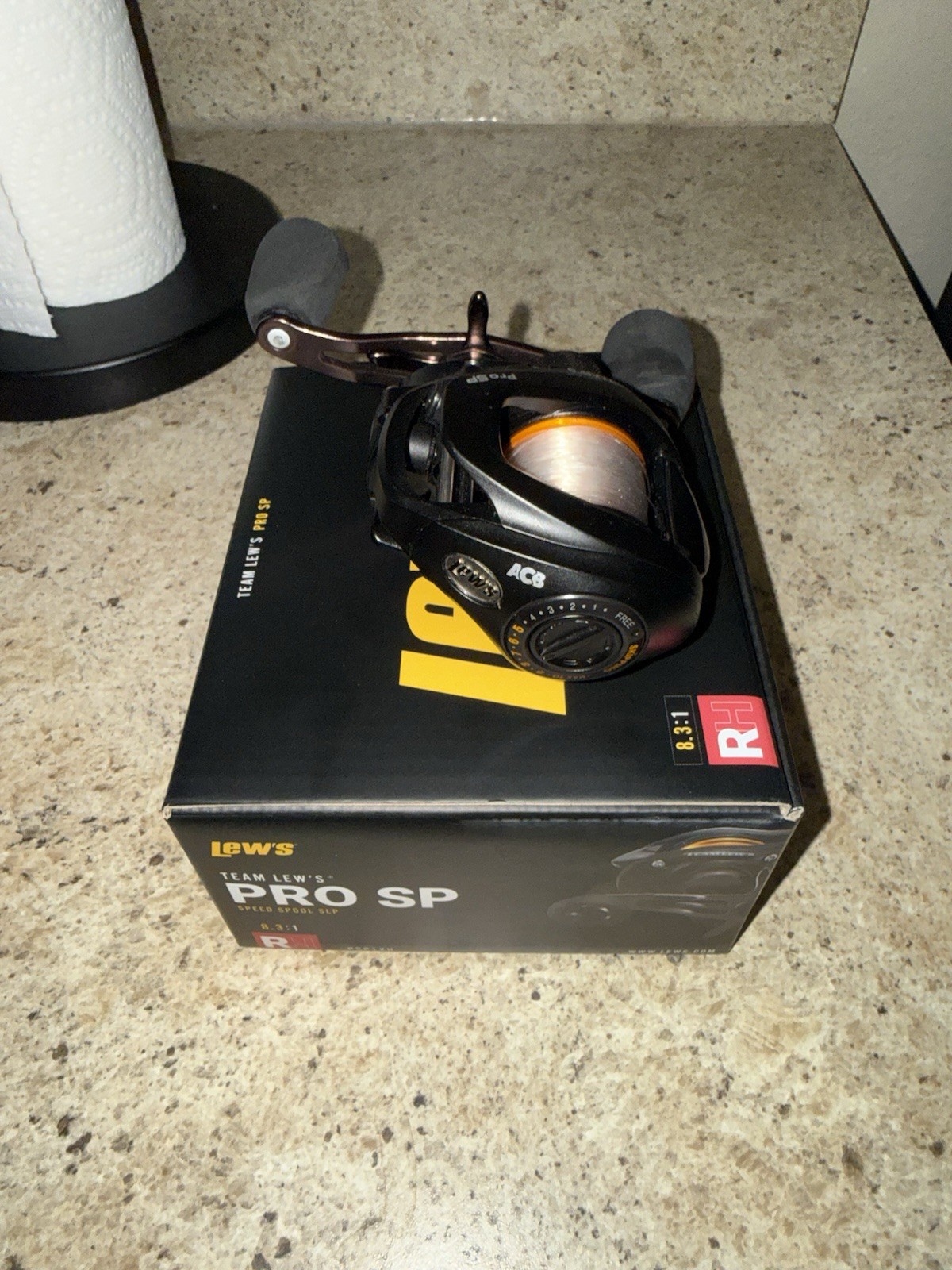 Team Lews Pro SP Baitcasting Reel PSP1XH 8.3:1 Ratio, Right-Handed Fast Ship