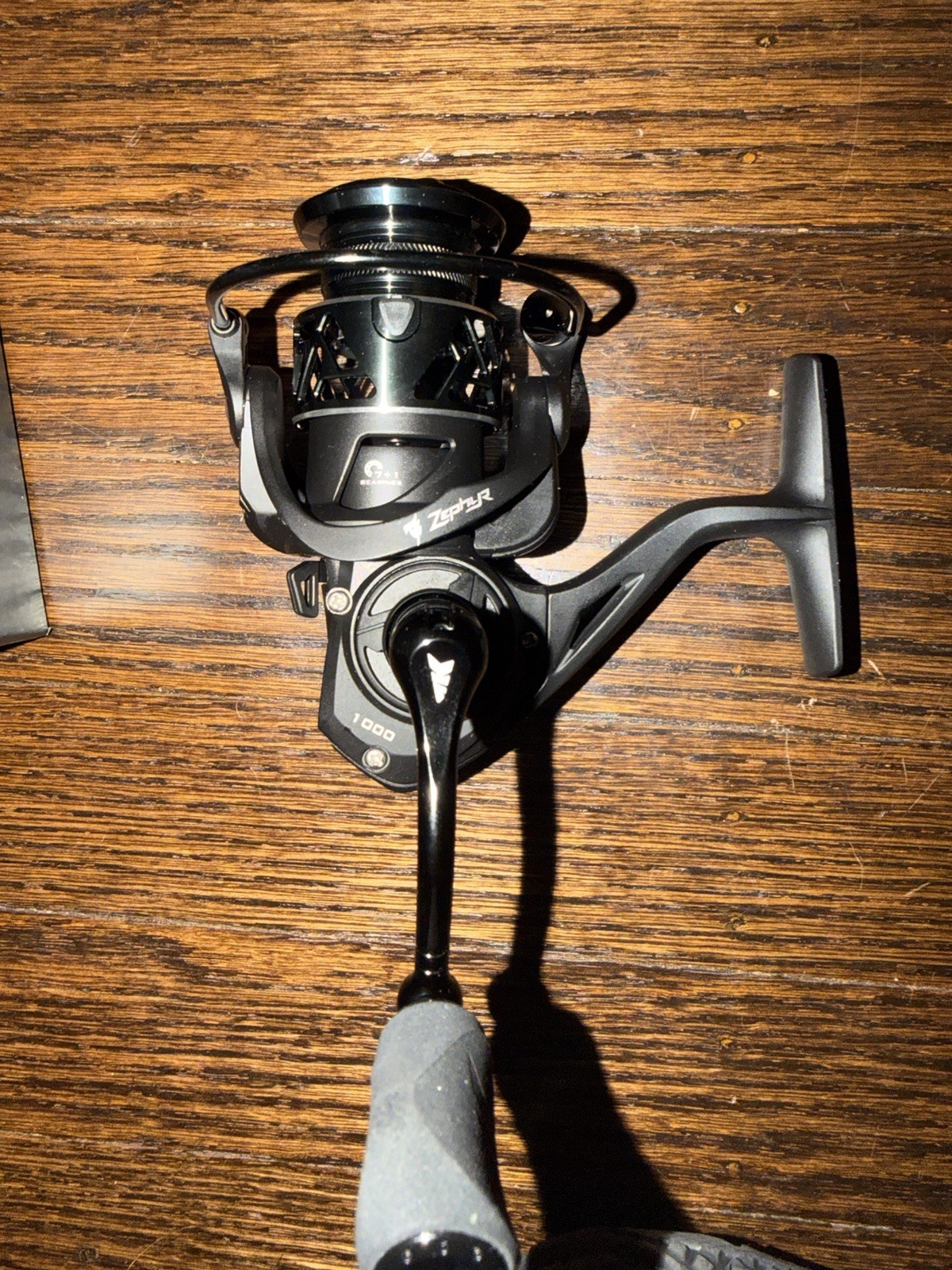 KastKing Zephyr 1000 Spinning Fishing Reel Black