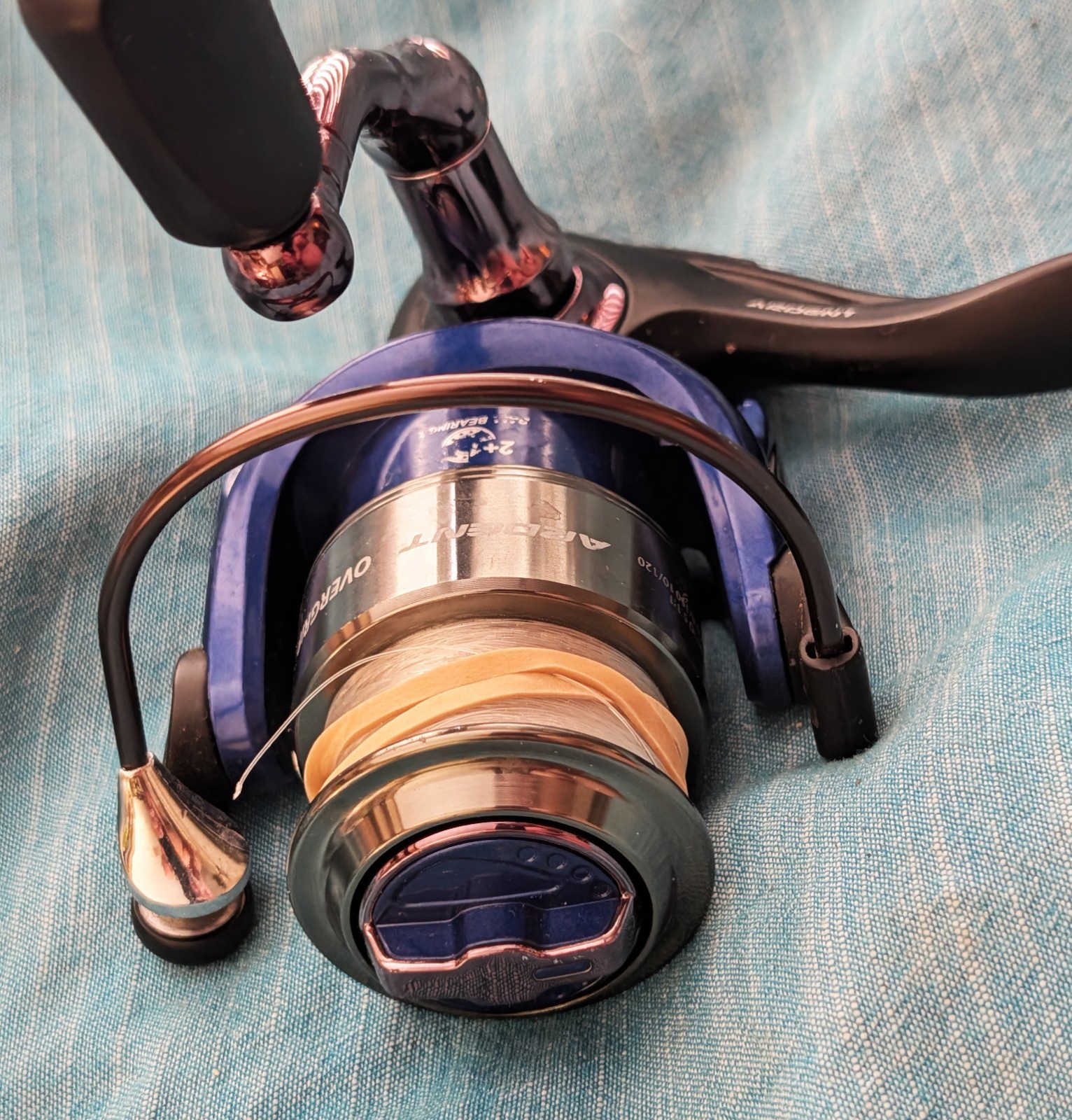 PRE-OWNED ARDENT 2000 OVERGRIP HIGH-SPEED PERFORMANCE SPINNING REEL 6.2:1