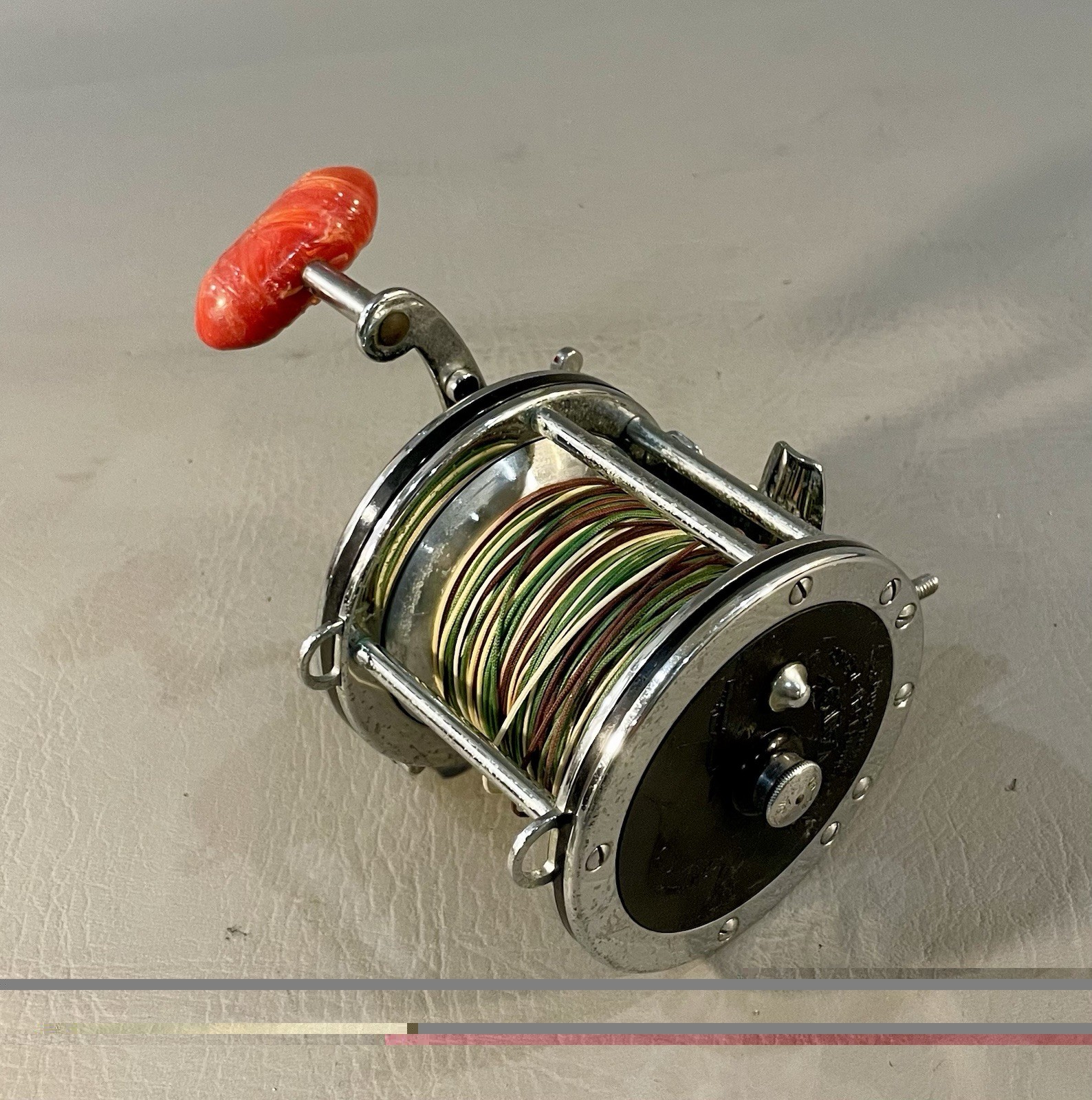 PENN 113 RH 4/0 Senator Low Speed Black Fishing Reel