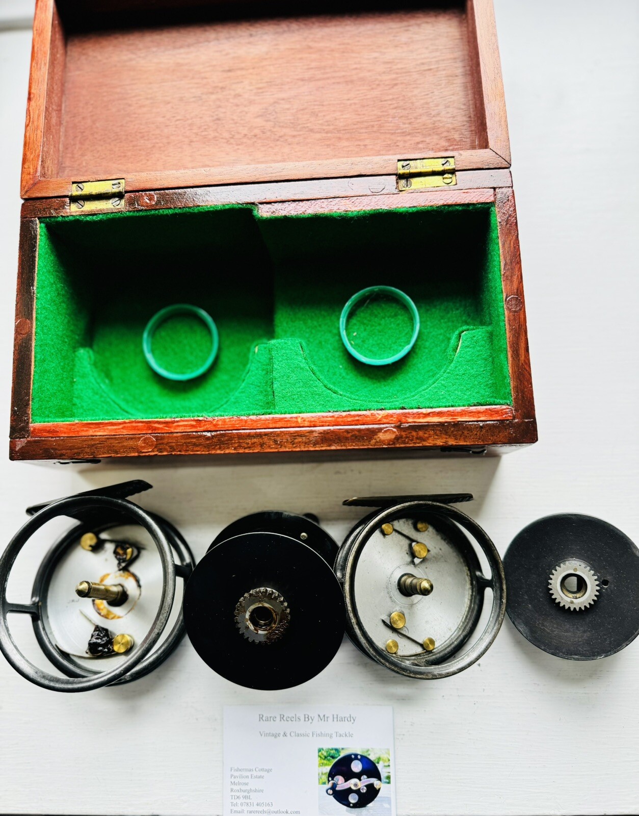 Vintage Hardy The Uniqua 3 1/8 & 3 1/2 Inch Fly Reel Set In Presentation Box