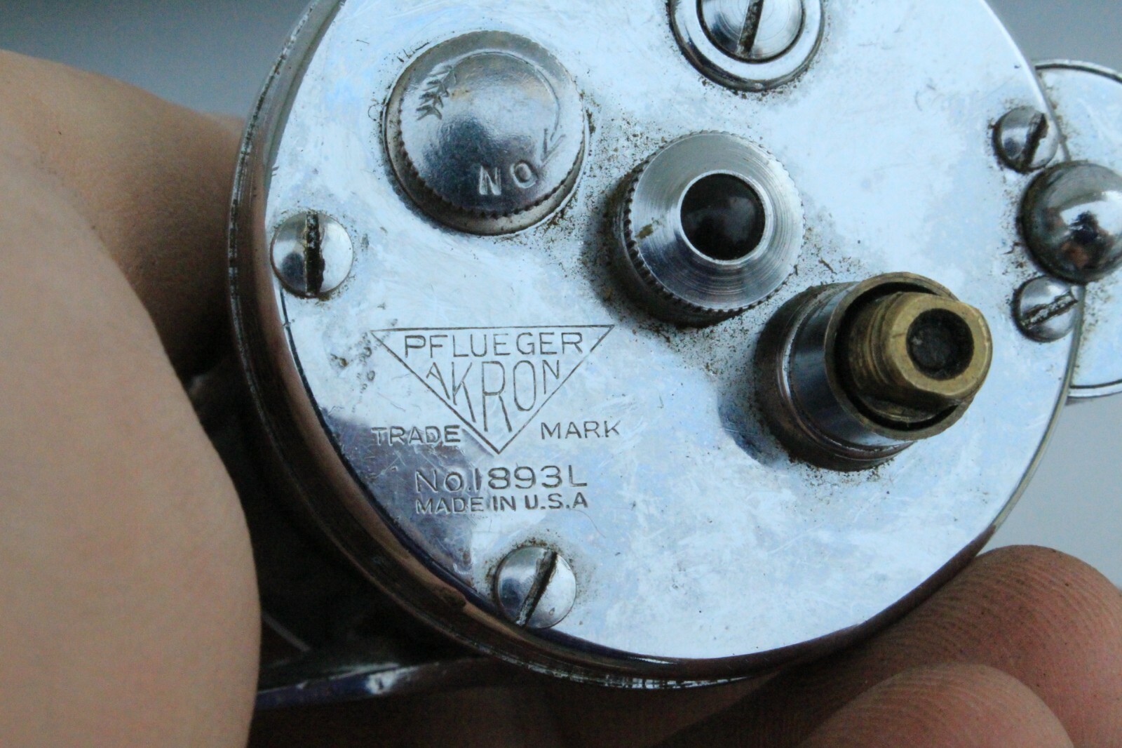 Vintage Pflueger Akron Model # 1893L Reel Bait Casting Fishing Conventional 1893