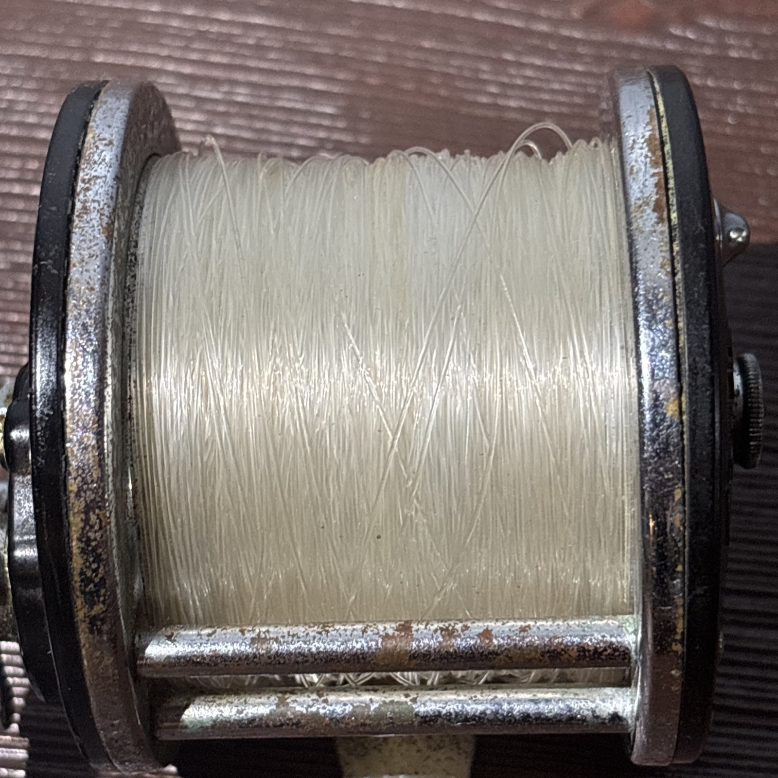 Vintage Penn Long Beach 65 Saltwater Fishing Reel Green Marbled Torpedo Knob