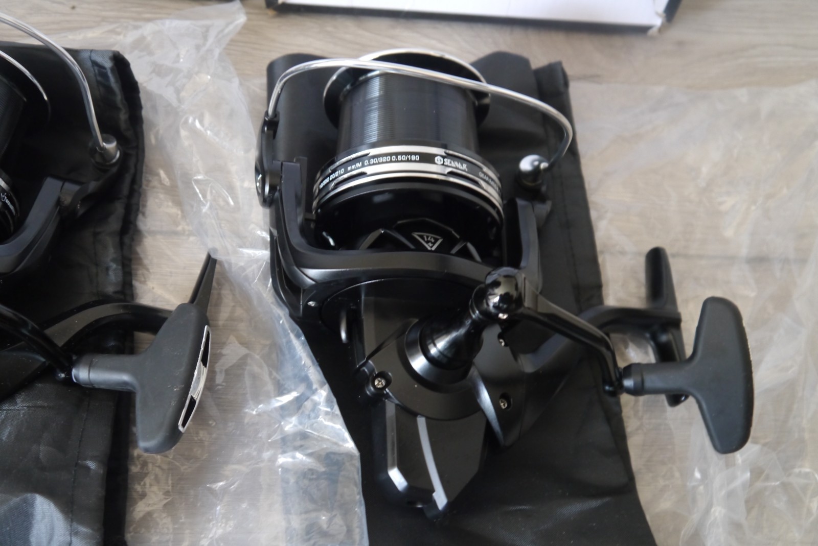 SEA WAR 10000 BIG PIT REELS NEW BOXED X2 COARSE FISHING TACKLE