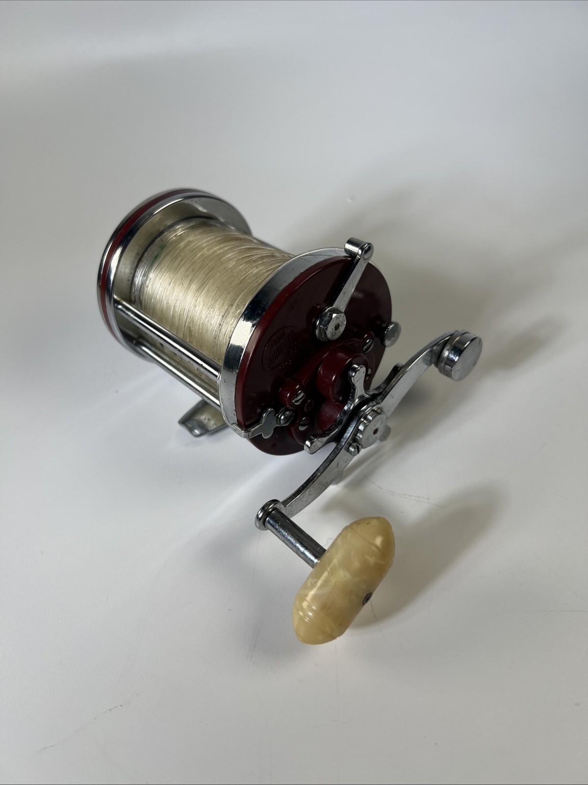 Vintage Penn Squidder 140L Fishing Reel Bakelight