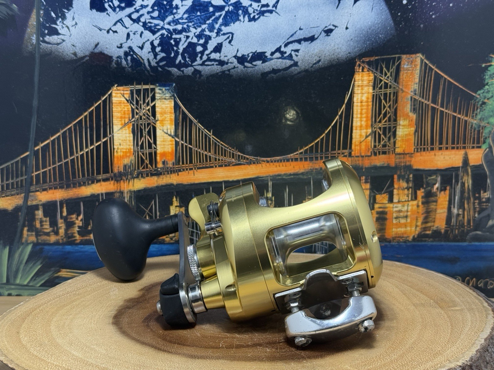 Okuma Titus Gold TG10 “Two Speed” Fishing Reel w/Neoprene Reel Pouch Case, “NICE