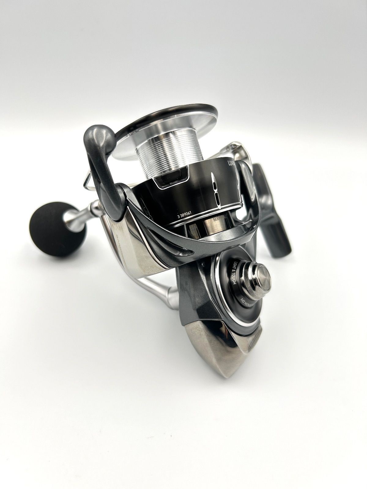Daiwa 24 Luvias LT 5000-CXH Spinning Reel Lightweight Air Drive New