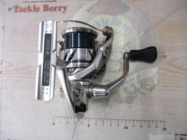 Shimano 23 Stradic 2500 SHG Spinning Reel Used