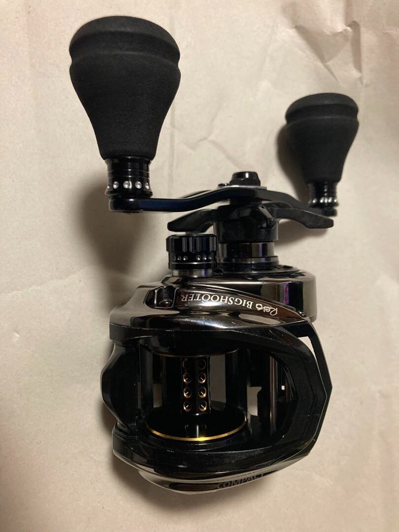 abu Garcia Revo Big Shooter Compact 8-L Baitcasting Reel from JAPAN USED