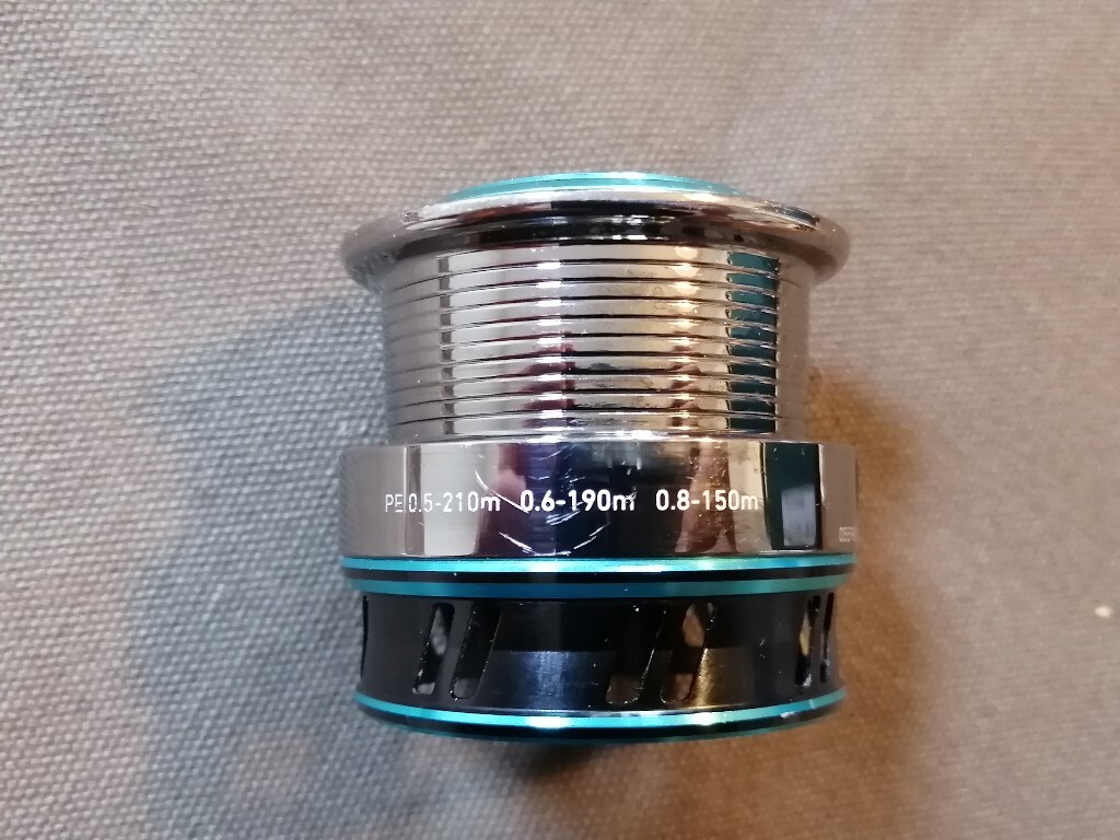 Daiwa 16 Emeraldas 2508 PE-H-DH Spool, Spinning Reel, Eging, Bigfin Reef Squid,