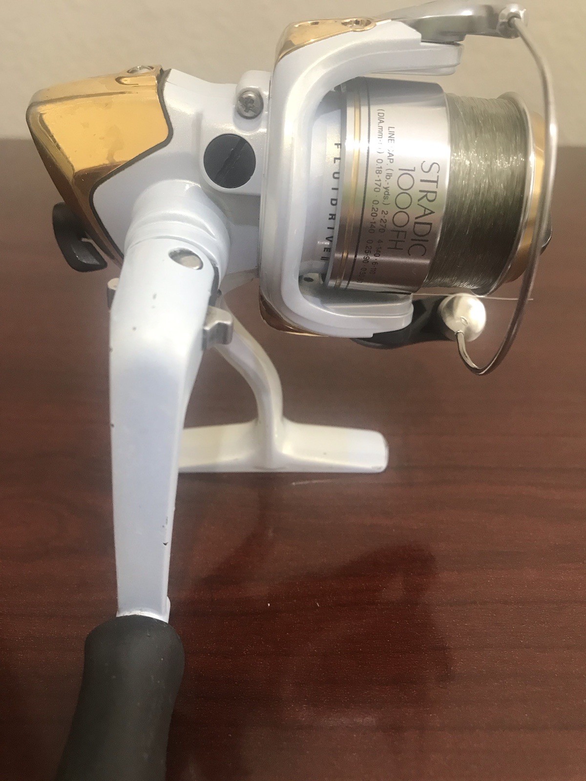 SHIMANO STRADIC ULTRA LIGHT 1000FH SPINNING FISHING REEL 6BB 6.0:1 WITH 4LB/140