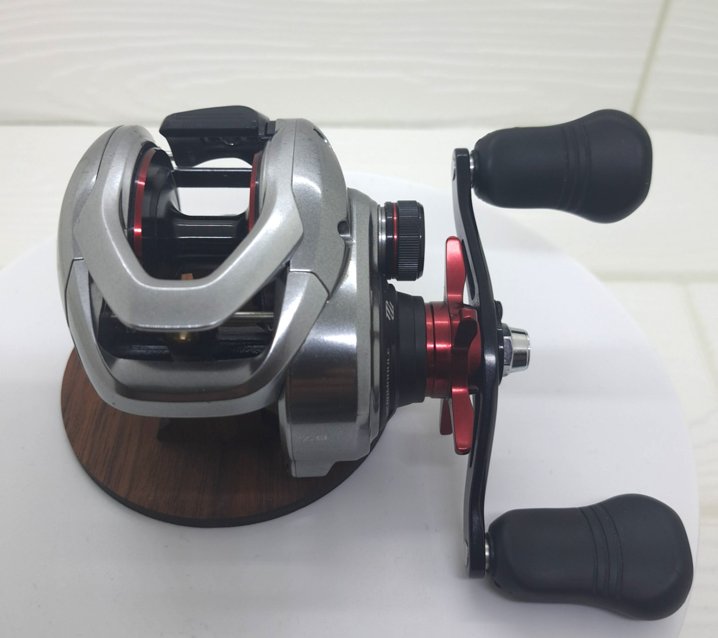 Shimano 21 Scorpion MD 301XG Left Handle Baitcasting Reel 7.9:1 From Japan