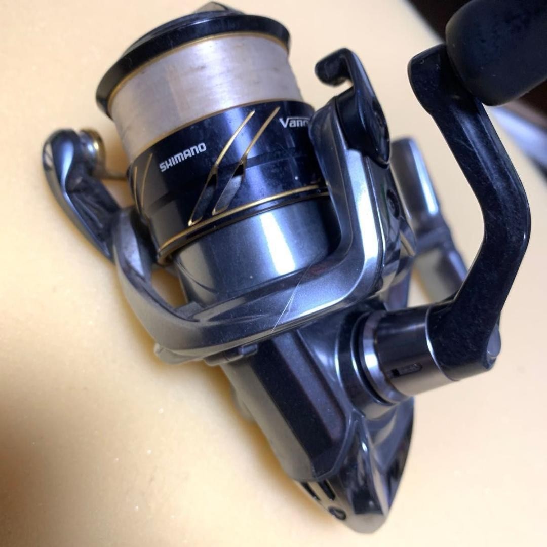 Vanquish C2000S Reel Lubricated, Lightly Used, Dust Dirt Included