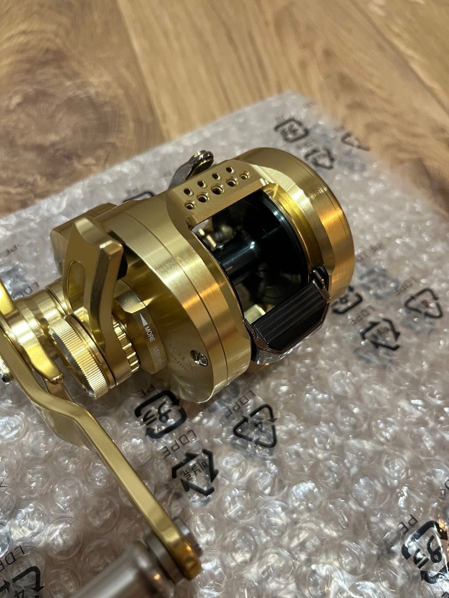 Shimano 22 Ocea Conquest 301XG Left-Hand Baitcasting Reel