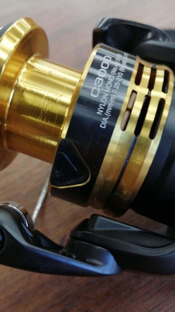 Spinning reel SHIMANO model number: 22 SAHARA C3000