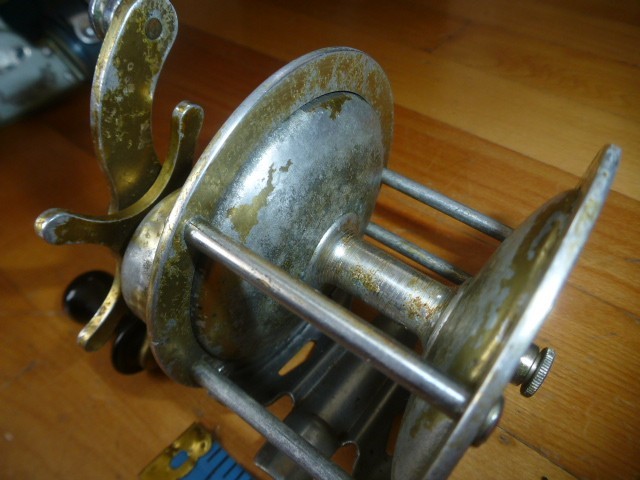 Vintage fishing reel Featherwate, San Francisco, New York, wood knob, good fish