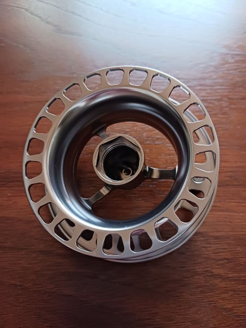 New SAGE SPECTRUM 3/4 SAge fly reel