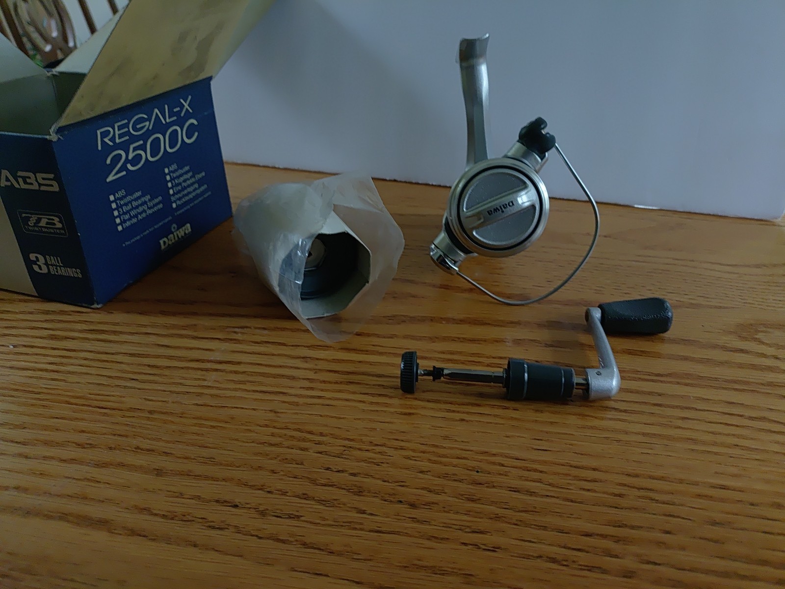 Daiwa Regal X2500C Fishing Reel Opened Box..New See Descriprion