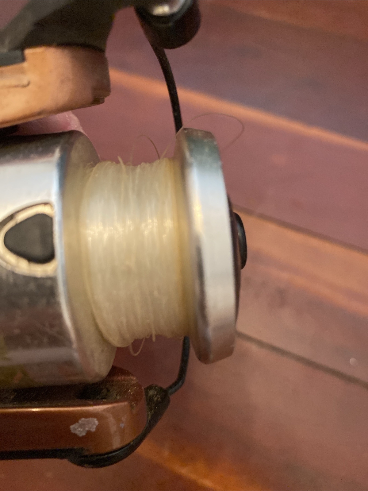 Vintage ZEBCO QUANTUM XR2 Spinning Fishing Reel Long Stroke 1994 Burgundy