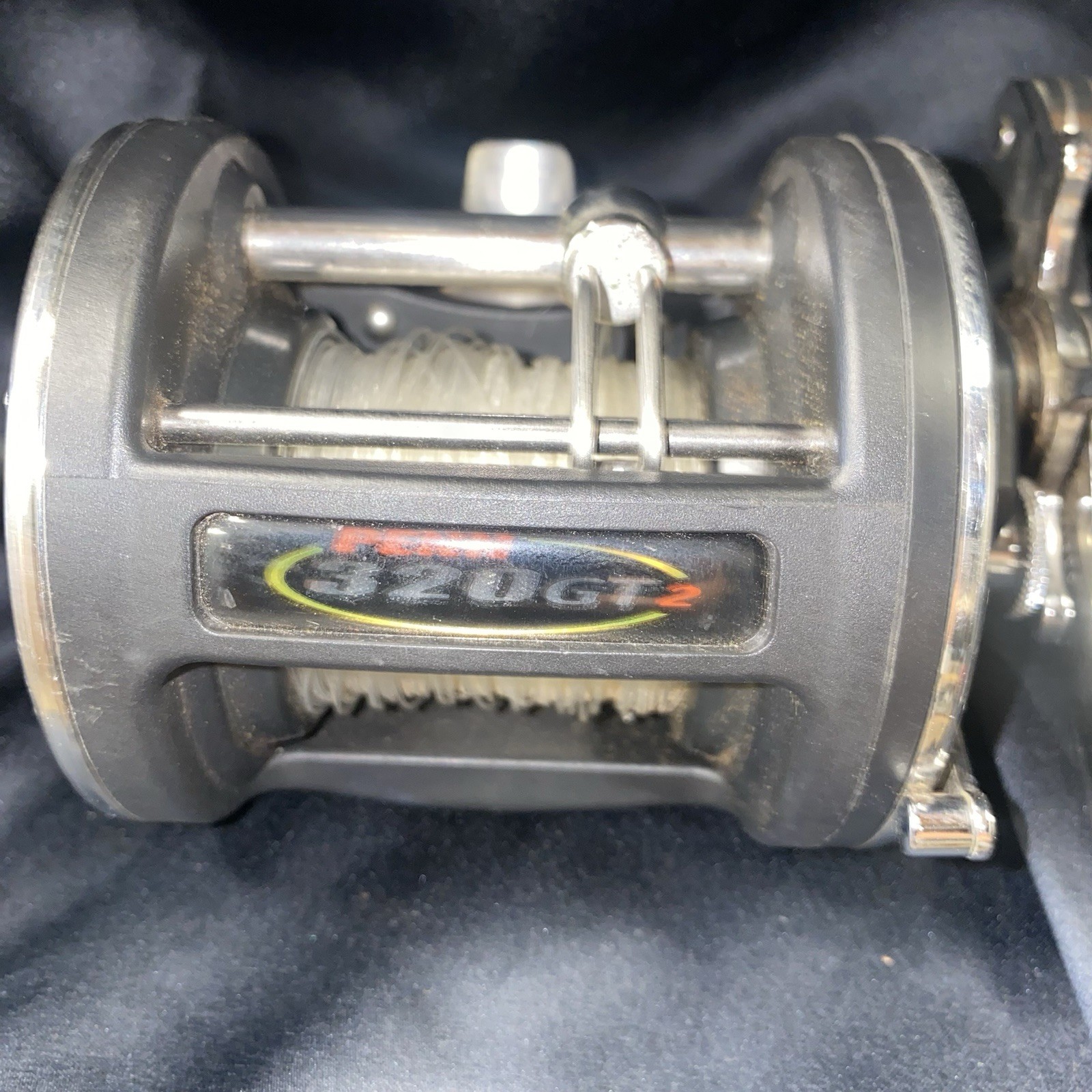 PENN 320 GT2 HIGH SPEED LEVEL WIND TROLLING BAIT CASTING FISHING REEL 4.3:1 USA