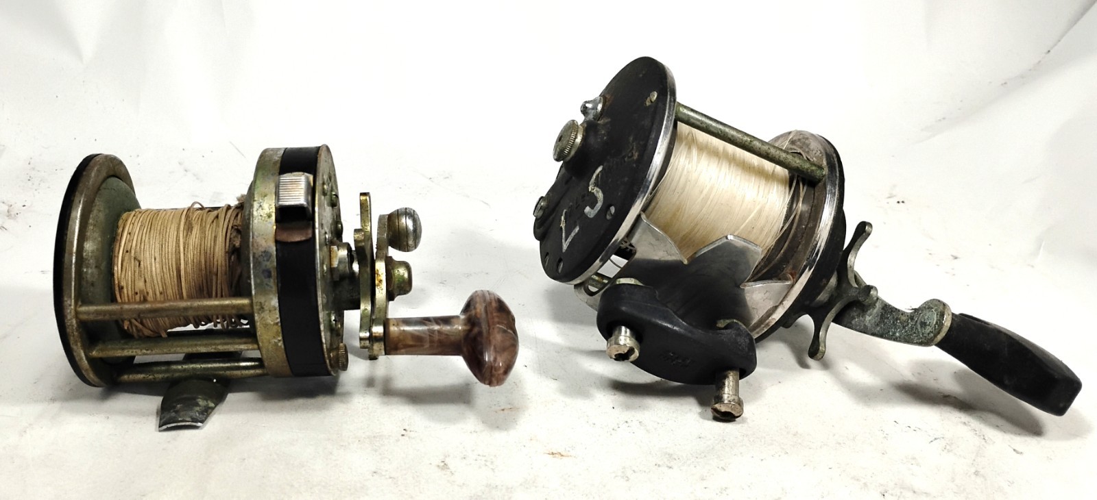Lot 2 Reels For Parts Or Repair. Penn No 209 Level Line & Pflueger Capitol 1985